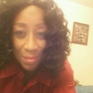 Meet your Posher, Sharon